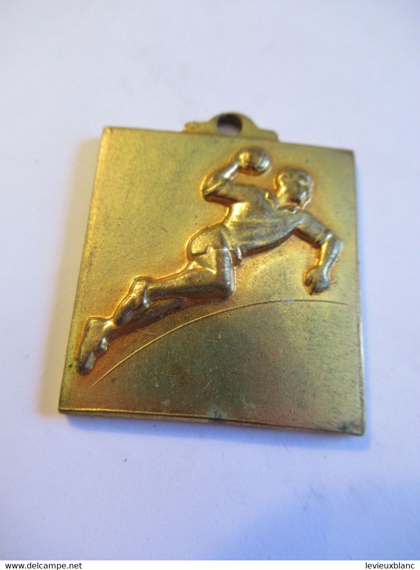 Médaille à Chaînette/  HANDBALL/ Ligue De PARIS /1962            SPO382 - Handball