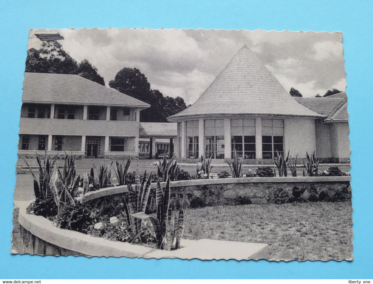 L'Athénée Royal ( Le Jardin ) > ELISABETHVILLE ( Edit. Thill ) Anno 19?? ( See / Voir Scans ) ! - Kinshasa - Leopoldville