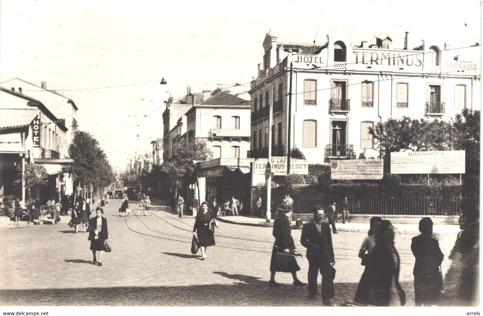 FR66 PERPIGNAN - L'hoste72 - Place De La Gare - Avenue Générale De Gaulle - Hôtel Terminus Café De Bercy  Animée - Belle - Perpignan