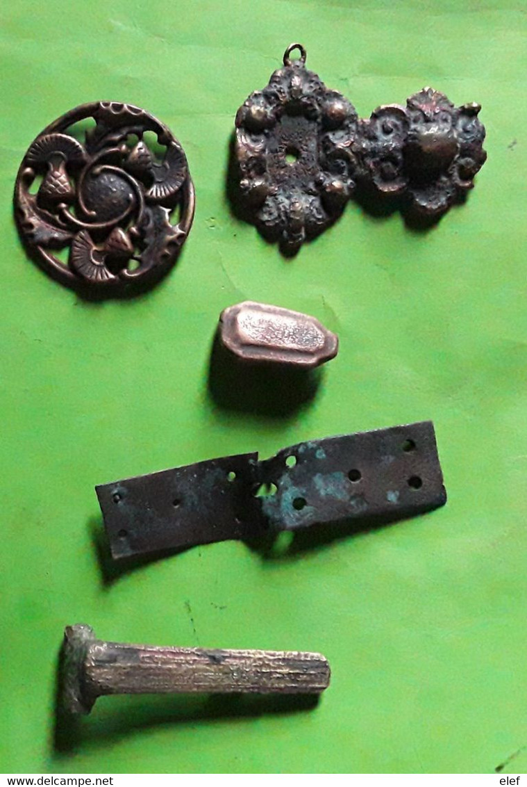 Petit Lot De Boucles  Ou éléments De Ceinture En Bronze Ou Cuivre Anciens  Periode Ancienne - Kupfer