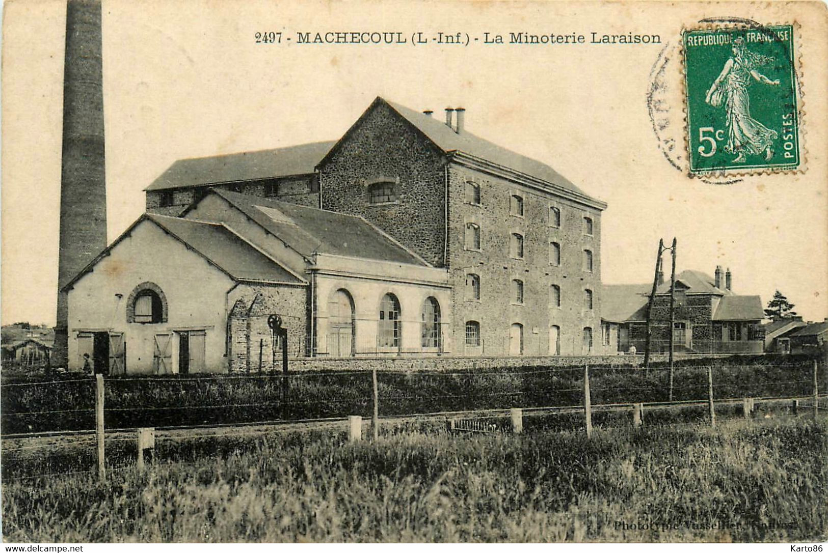 Machecoul * La Minoterie LARAISON * Moulin Usine Industrie Cheminée * Ligne Chemin De Fer - Machecoul