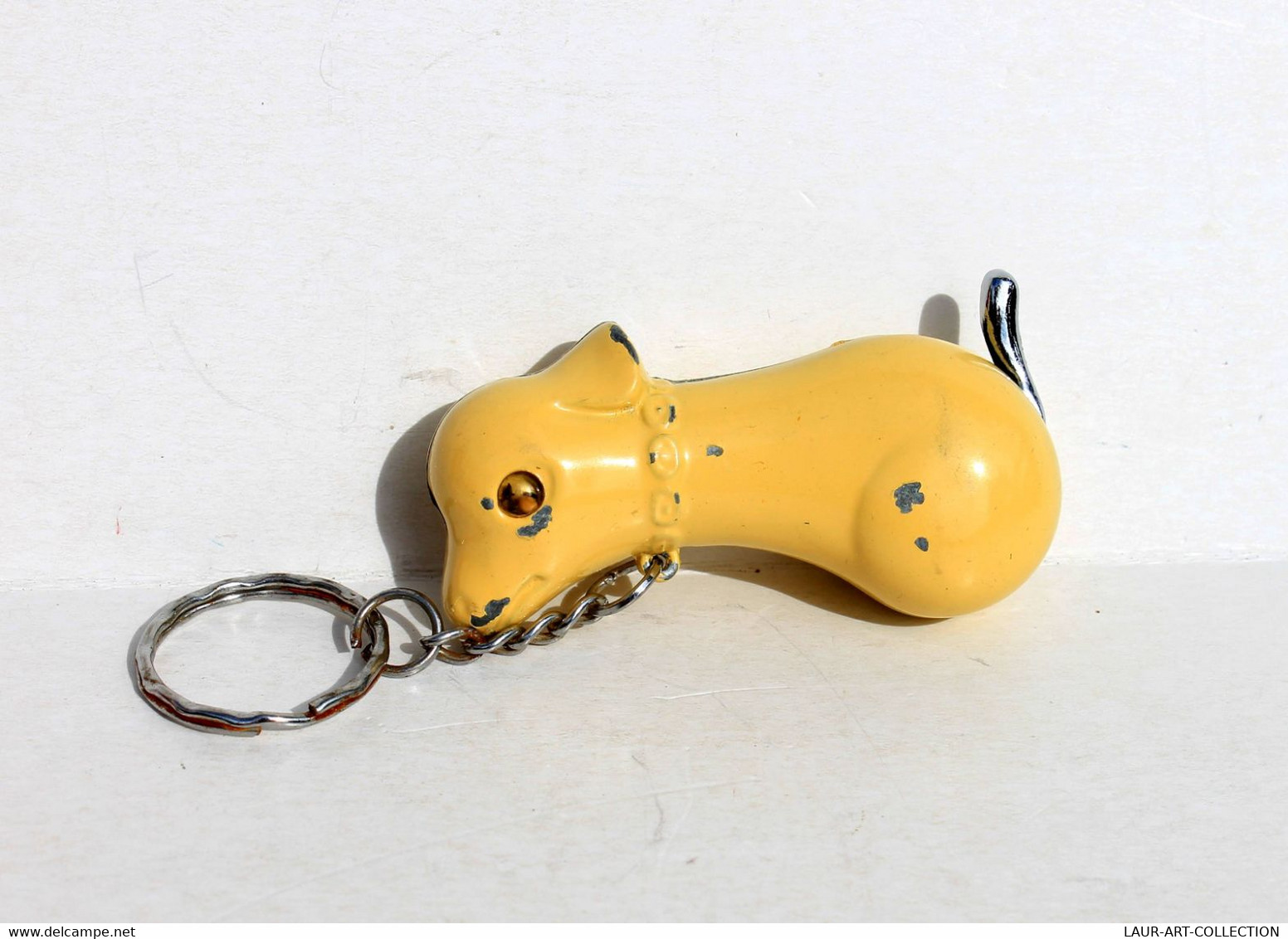 RARE BRIQUET FANTAISIE PORTE-CLÉ VINTAGE, ANIMAL CHIEN VACHE VEAU - RECHARGEABLE - VINTAGE LIGHTER             (2304.13) - Autres & Non Classés