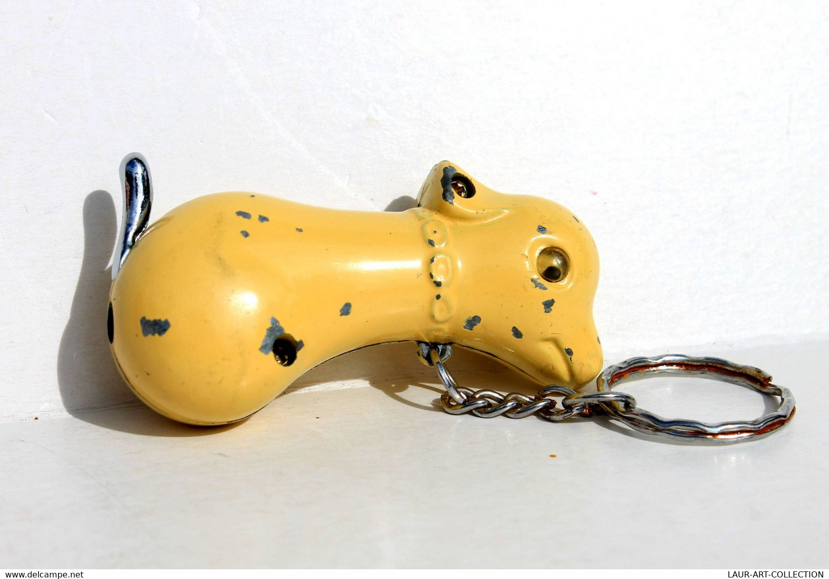 RARE BRIQUET FANTAISIE PORTE-CLÉ VINTAGE, ANIMAL CHIEN VACHE VEAU - RECHARGEABLE - VINTAGE LIGHTER             (2304.13)