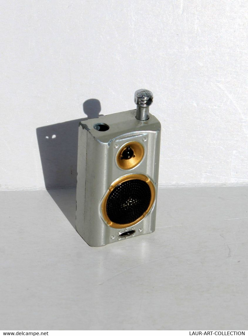 RARE ANCIEN BRIQUET FANTAISIE VINTAGE, MINIATURE ENCEINTE MUSIQUE - RECHARGEABLE - VINTAGE LIGHTER             (2304.21) - Autres & Non Classés