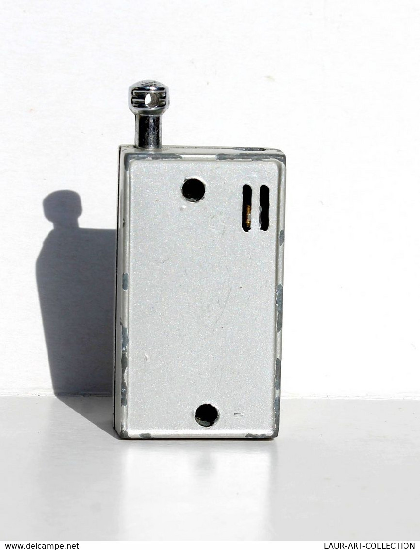 RARE ANCIEN BRIQUET FANTAISIE VINTAGE, MINIATURE ENCEINTE MUSIQUE - RECHARGEABLE - VINTAGE LIGHTER             (2304.21) - Autres & Non Classés