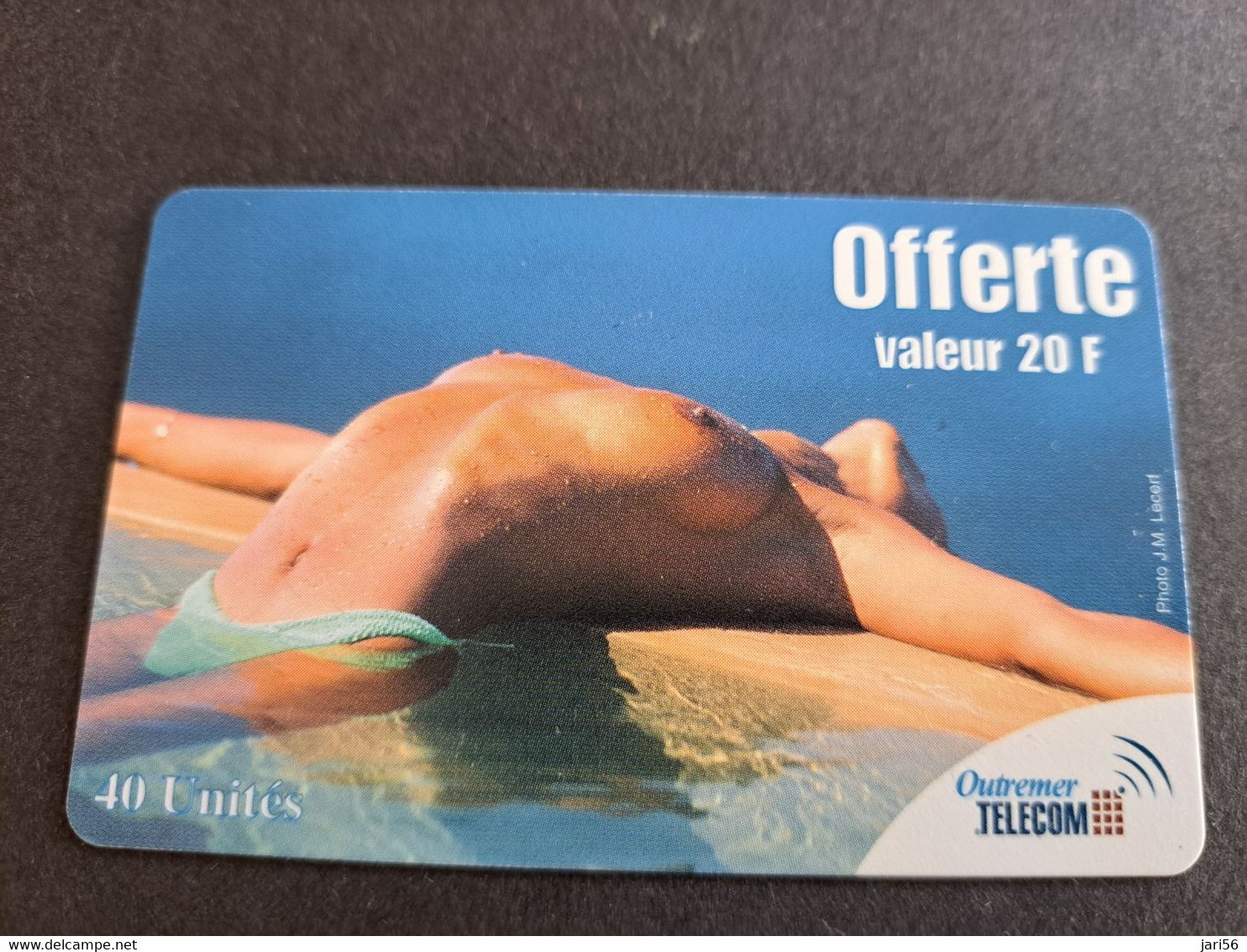 Caribbean Phonecard St Martin French  / OFFERTE / 40 UNITS NICE  LADY IN BIKINI  OUTREMER TELECOM     **10022 ** - Antilles (French)