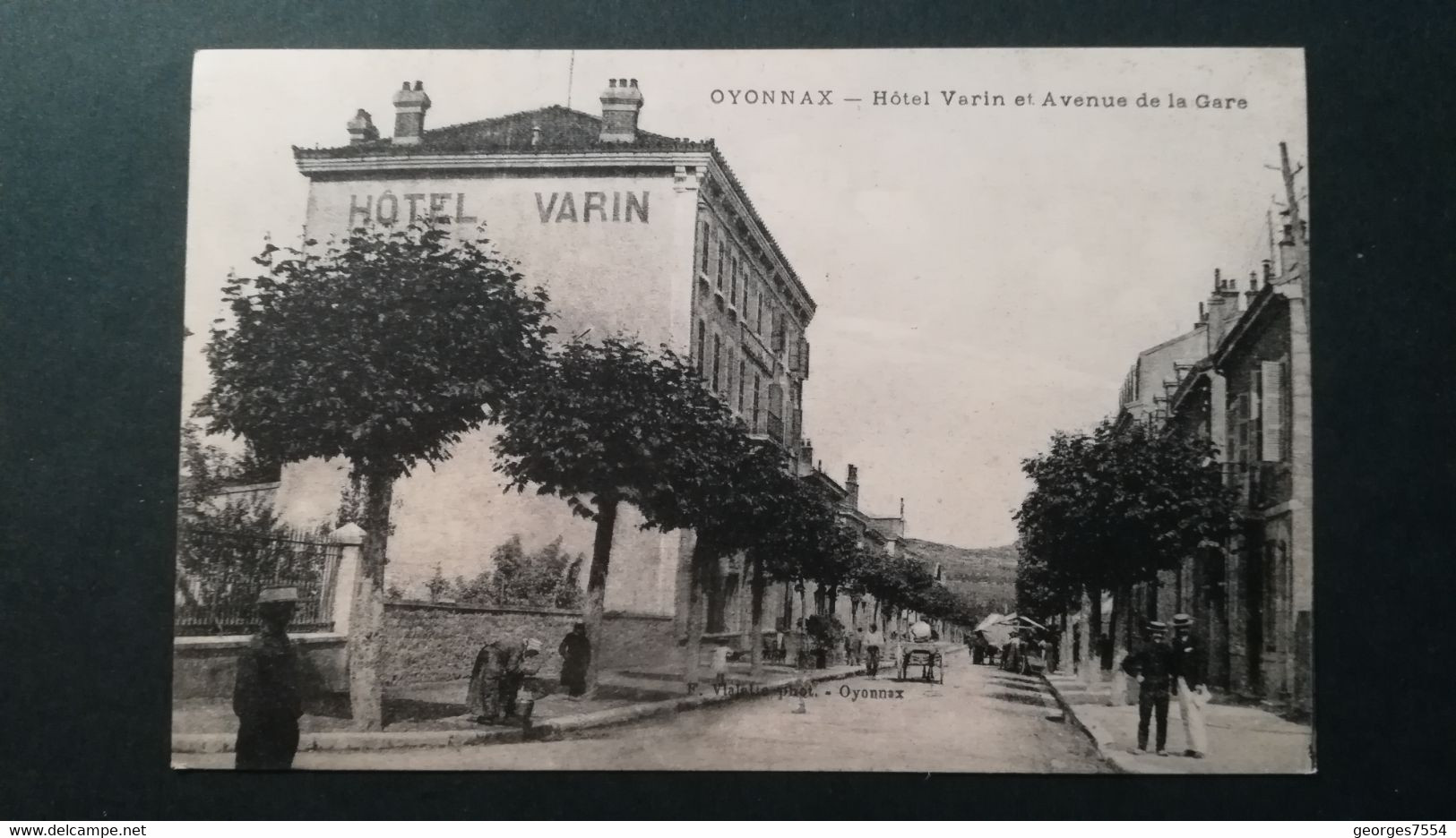 01 - OYONNAX - HOTEL VARIN ET AVENUE DE LA GARE - Oyonnax