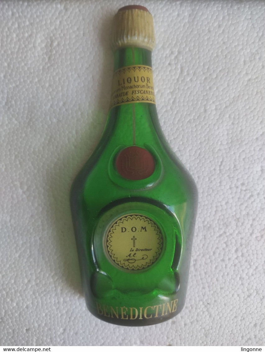 CENDRIER PUBLICITAIRE DEMI BOUTEILLE VERRE VERT "BENEDICTINE" 8 X 18,5 Cm Env   Poids : 205 Grammes - Ashtrays