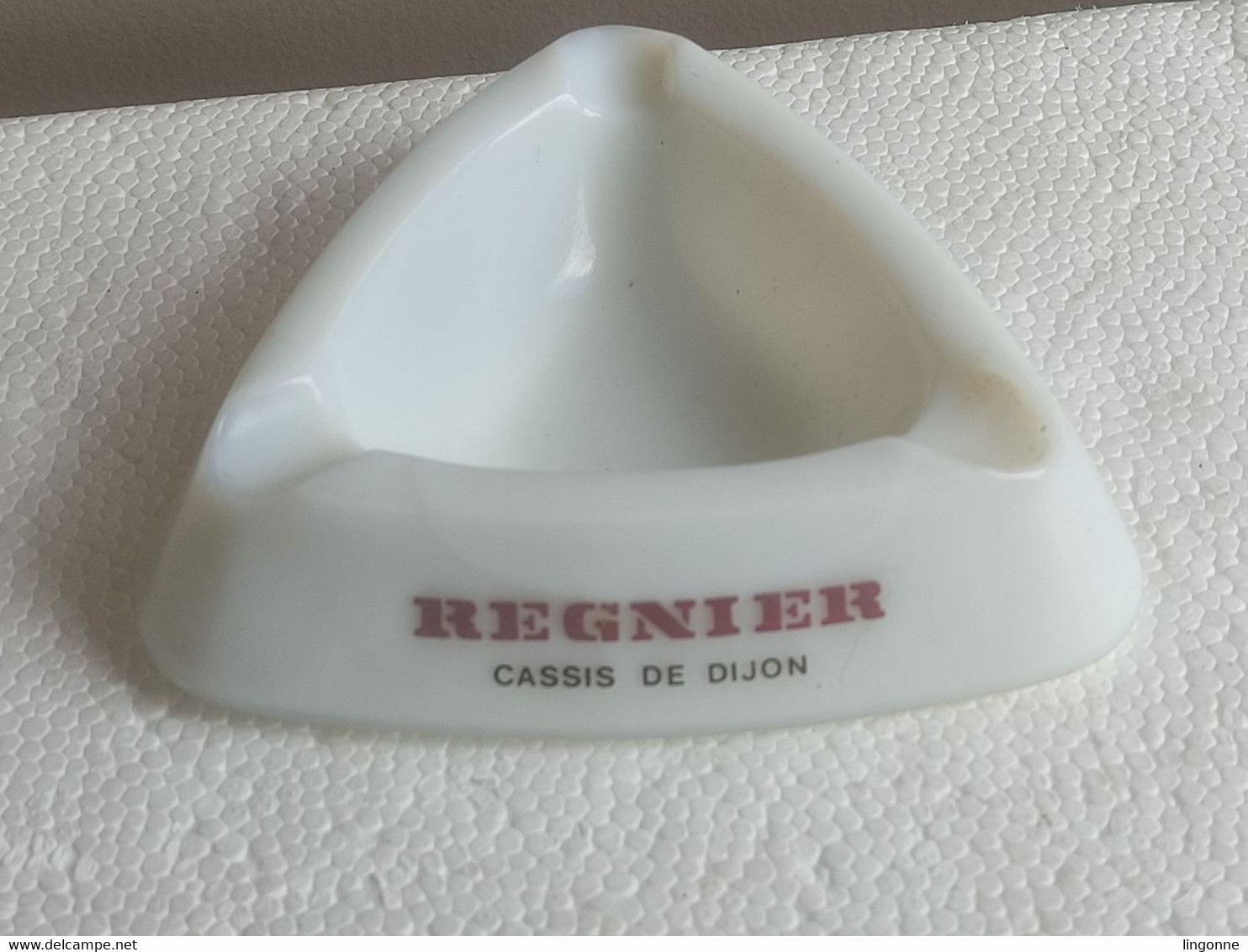 CENDRIER PUBLICITAIRE REGNIER CASSIS DE DIJON  OPALEX MADE IN FRANCE Poids : 219 Grammes - Ashtrays