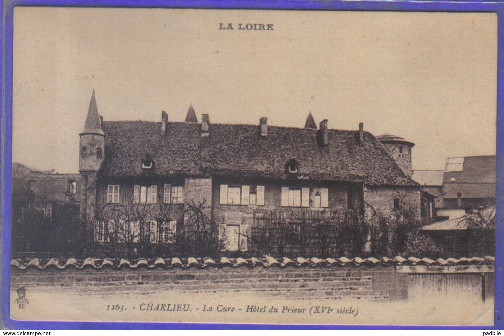 Carte Postale 42. Charlieu  Hotel Du Prieur  La Cure  Très Beau Plan - Charlieu