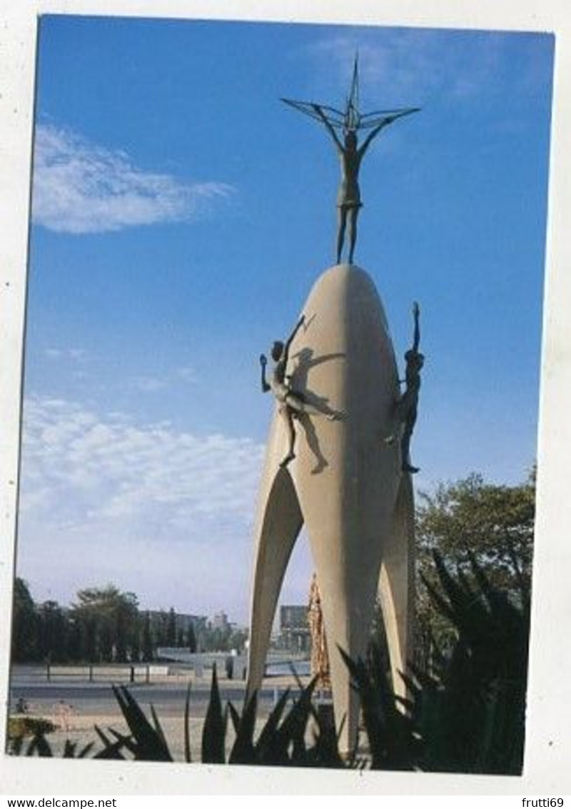 AK 059338 JAPAN - Hiroshima - Statue In Memory Of A-Bomb - Hiroshima