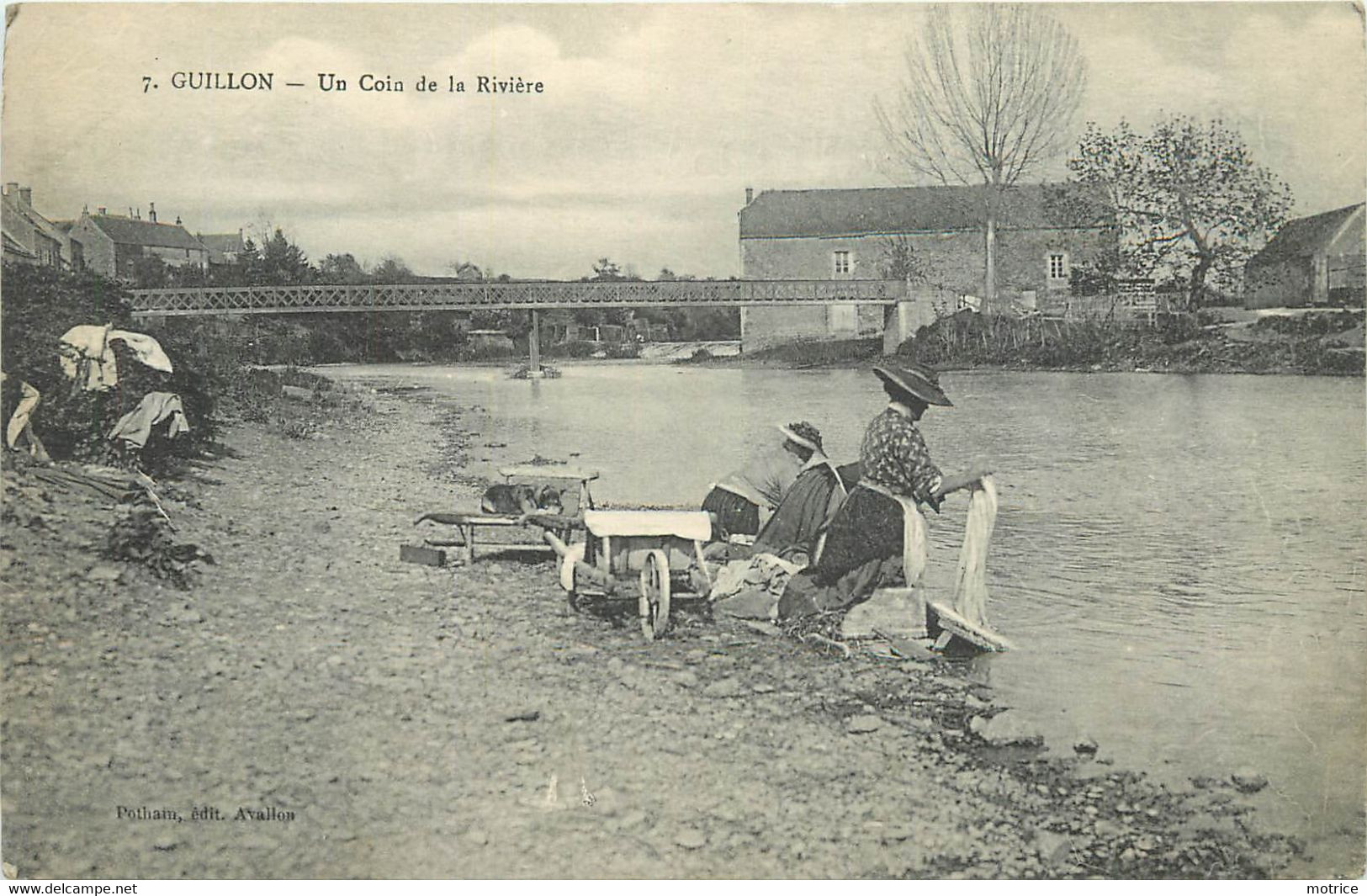 GUILLON - Un Coin De La Rivière, Lavandières. - Guillon