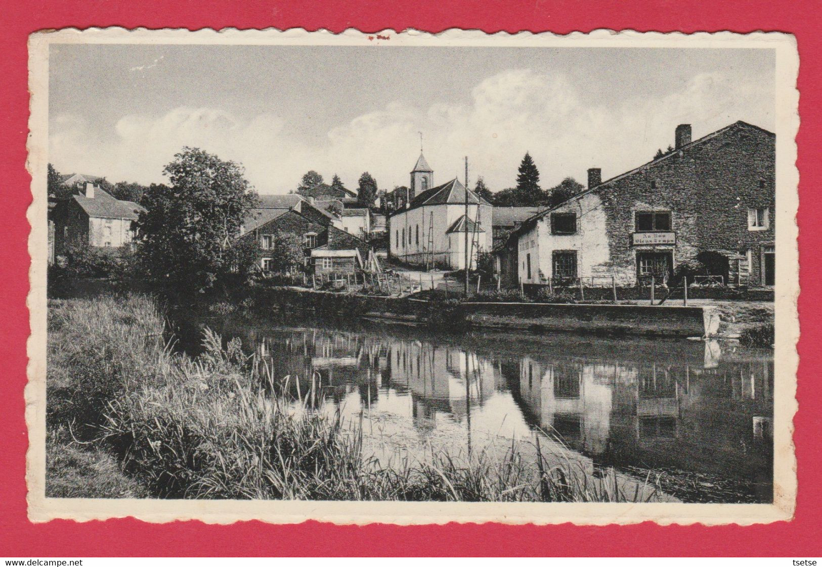 Mortehan S/Semois - Jolie Vue Du Village , église Et Maisons Environnantes ( Voir Verso ) - Bertrix