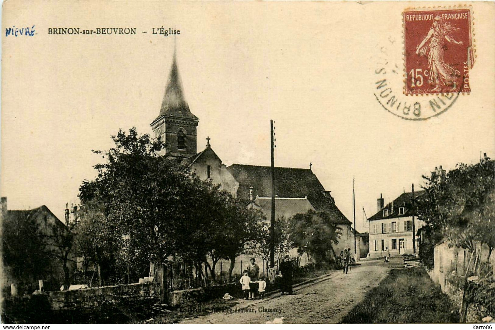 Brinon Sur Beuvron * Rue Et Vue Sur L'église - Brinon Sur Beuvron