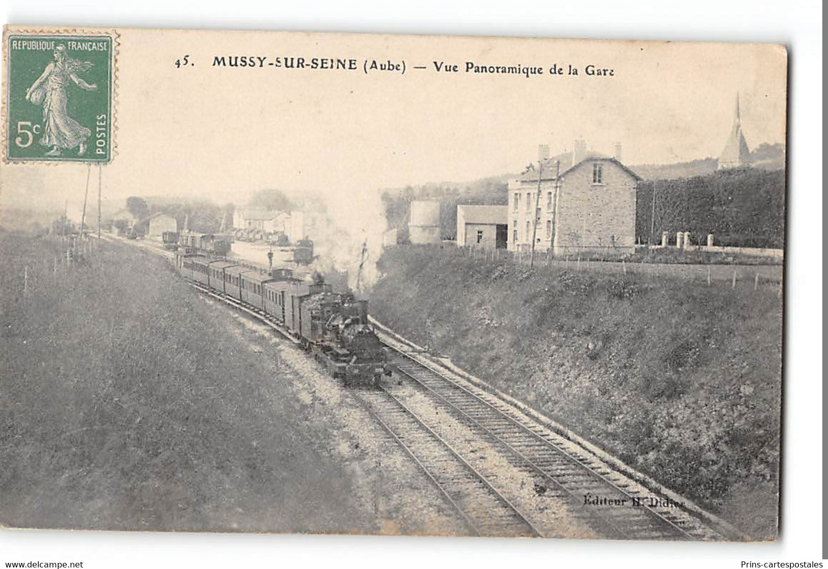 CPA 10 Mussy Sur Seine Vue De La Gare Le Train - Mussy-sur-Seine