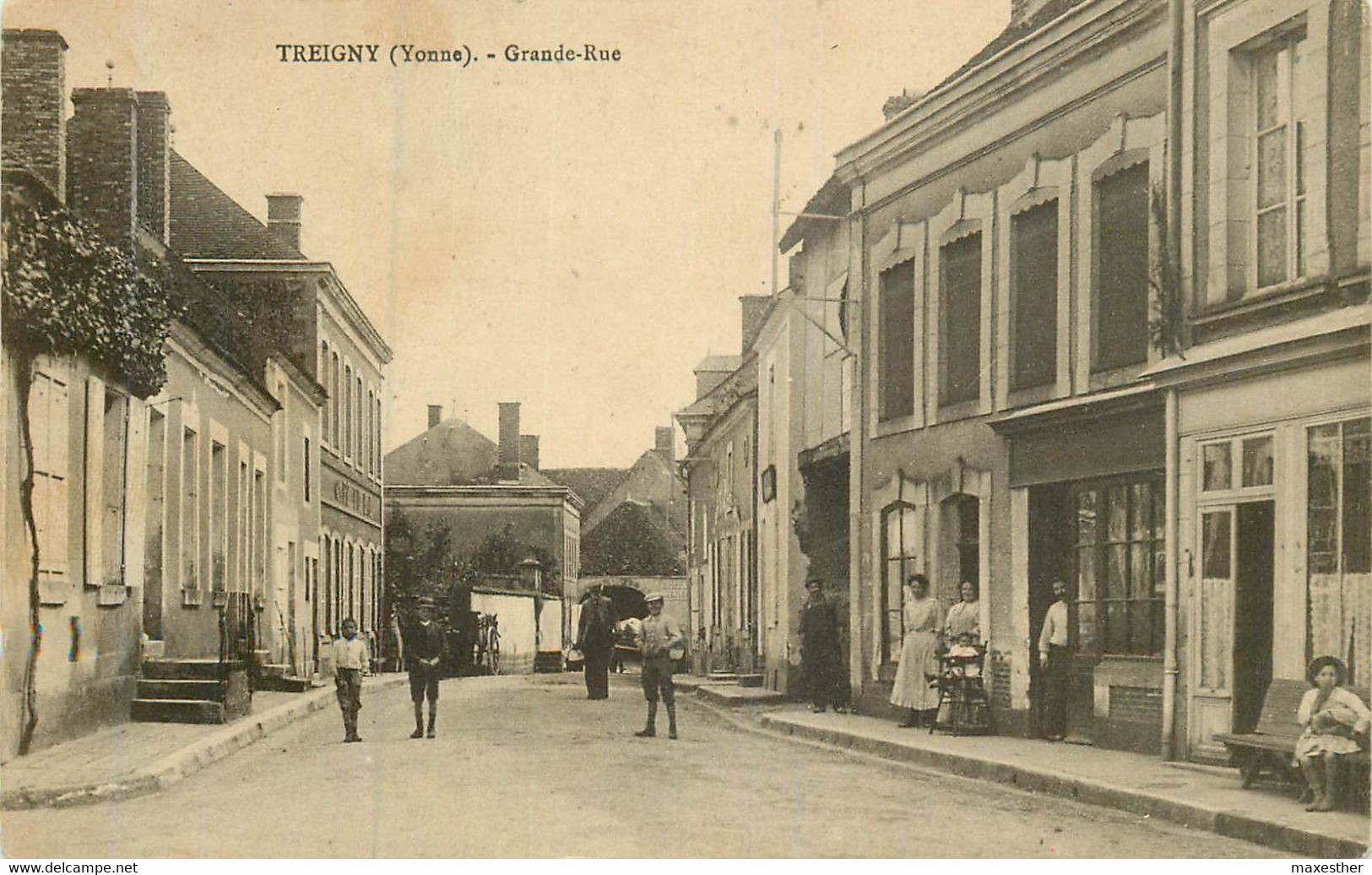 TREIGNY Grande Rue - Treigny