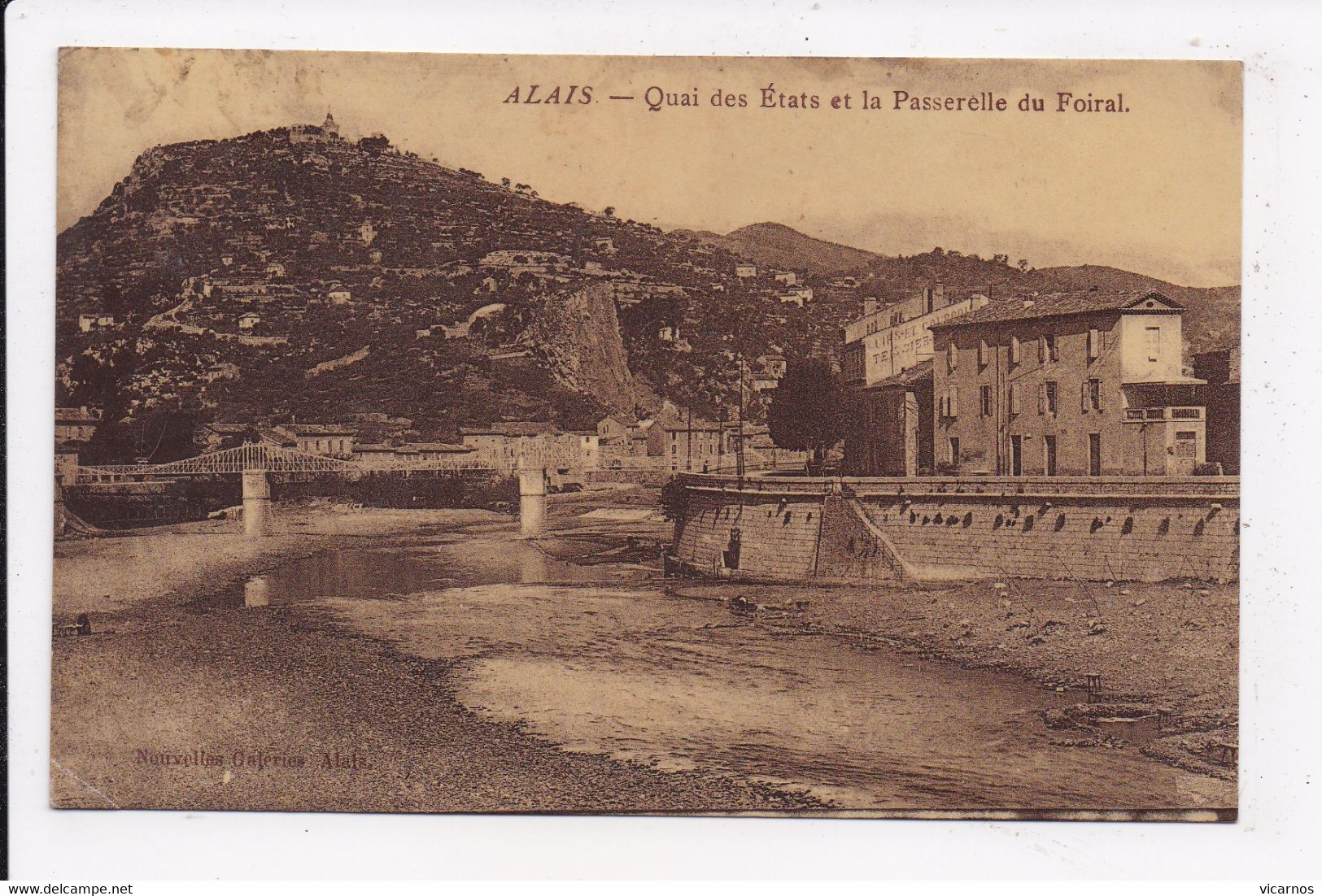 CP 30 ALAIS Quai Des Etats Et La Passerelle Du Foiral - Alès