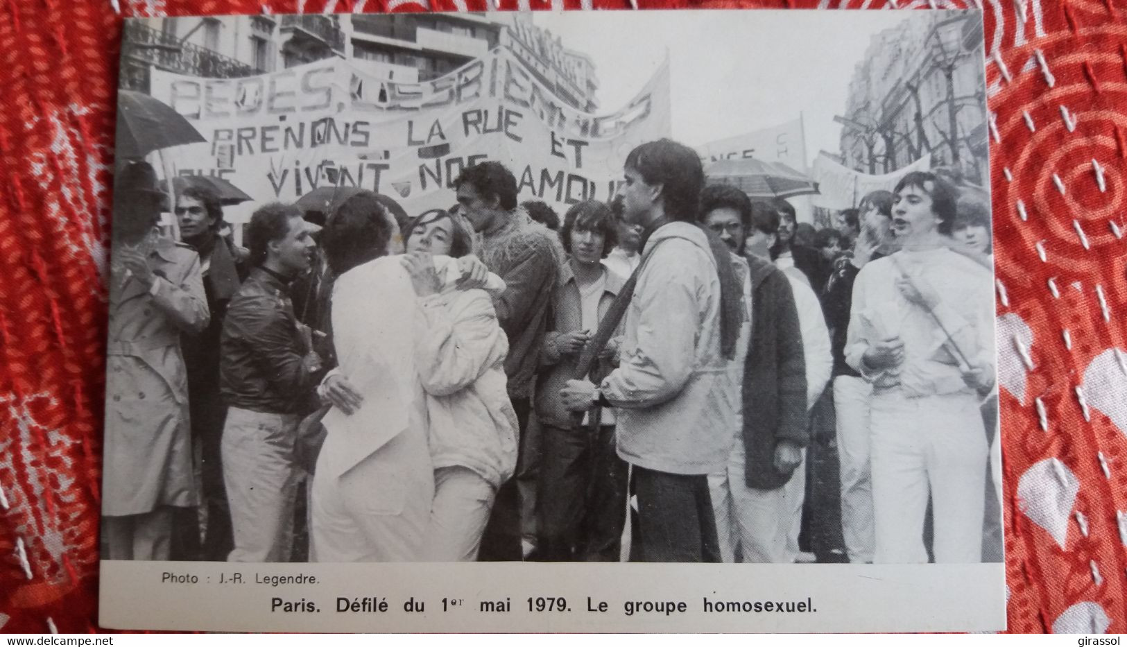 CPSM PARIS DEFILE DU 1 ER MAI 1979 LE GROUPE HOMOSEXUEL MANIFESTATION ANIMATION PHOTO J R LEGENDRE 438/ 1000 - Manifestazioni