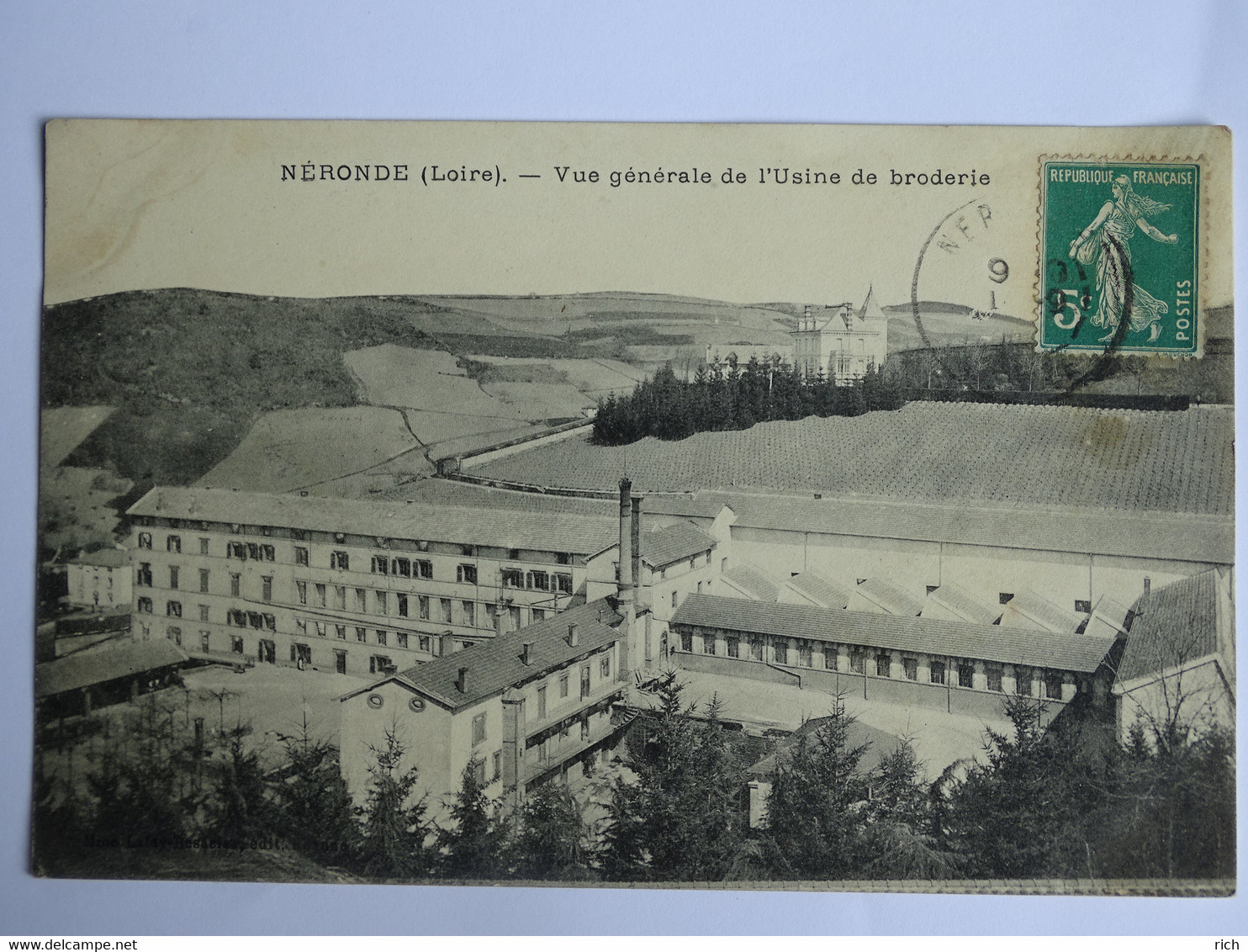 CPA (42) Loire - NERONDE - Vue Générale De L'usine De Broderie - Carte Légèrement Décollée - Montbrison