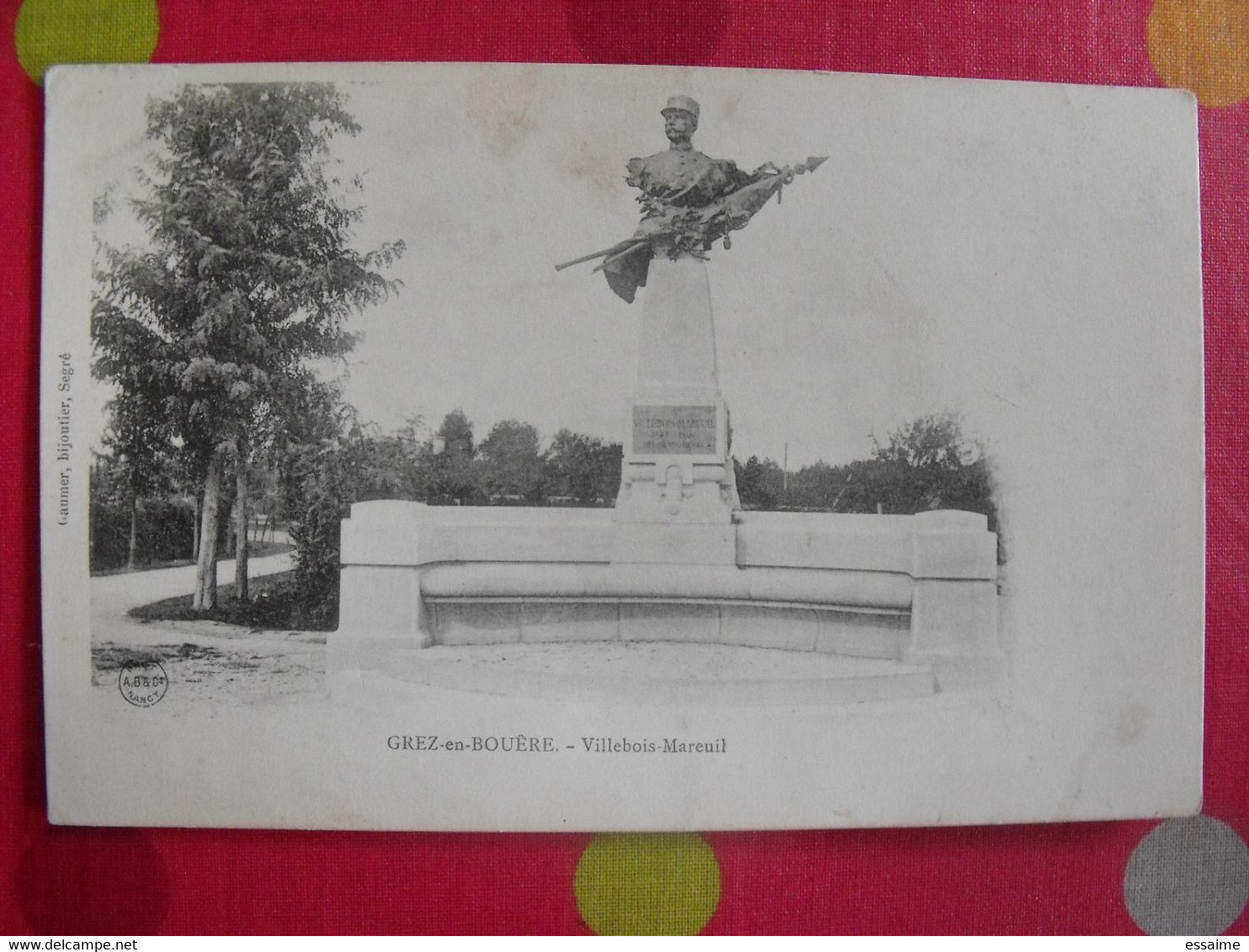 Carte Postale Mayenne. Crez En Bouère. Statue De Villebois-Mareuil - Crez En Bouere