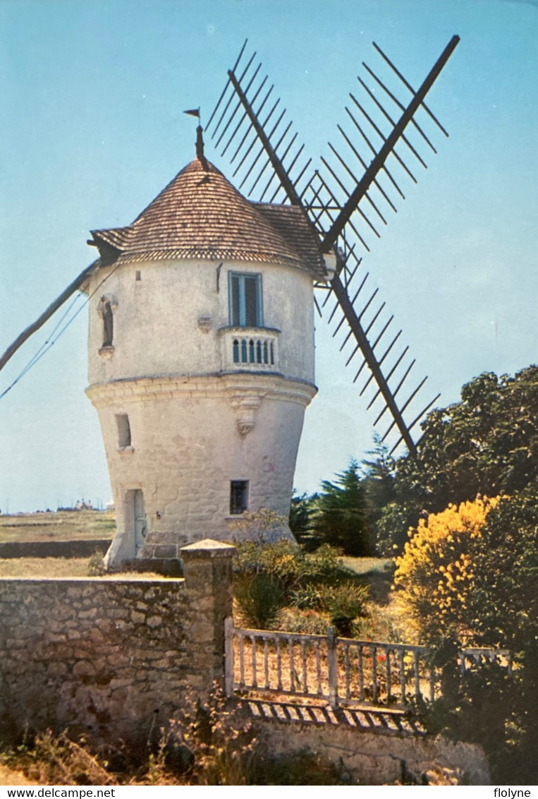 Batz Sur Mer - Le Moulin à Vent De La Masse - Molen - Batz-sur-Mer (Bourg De B.)