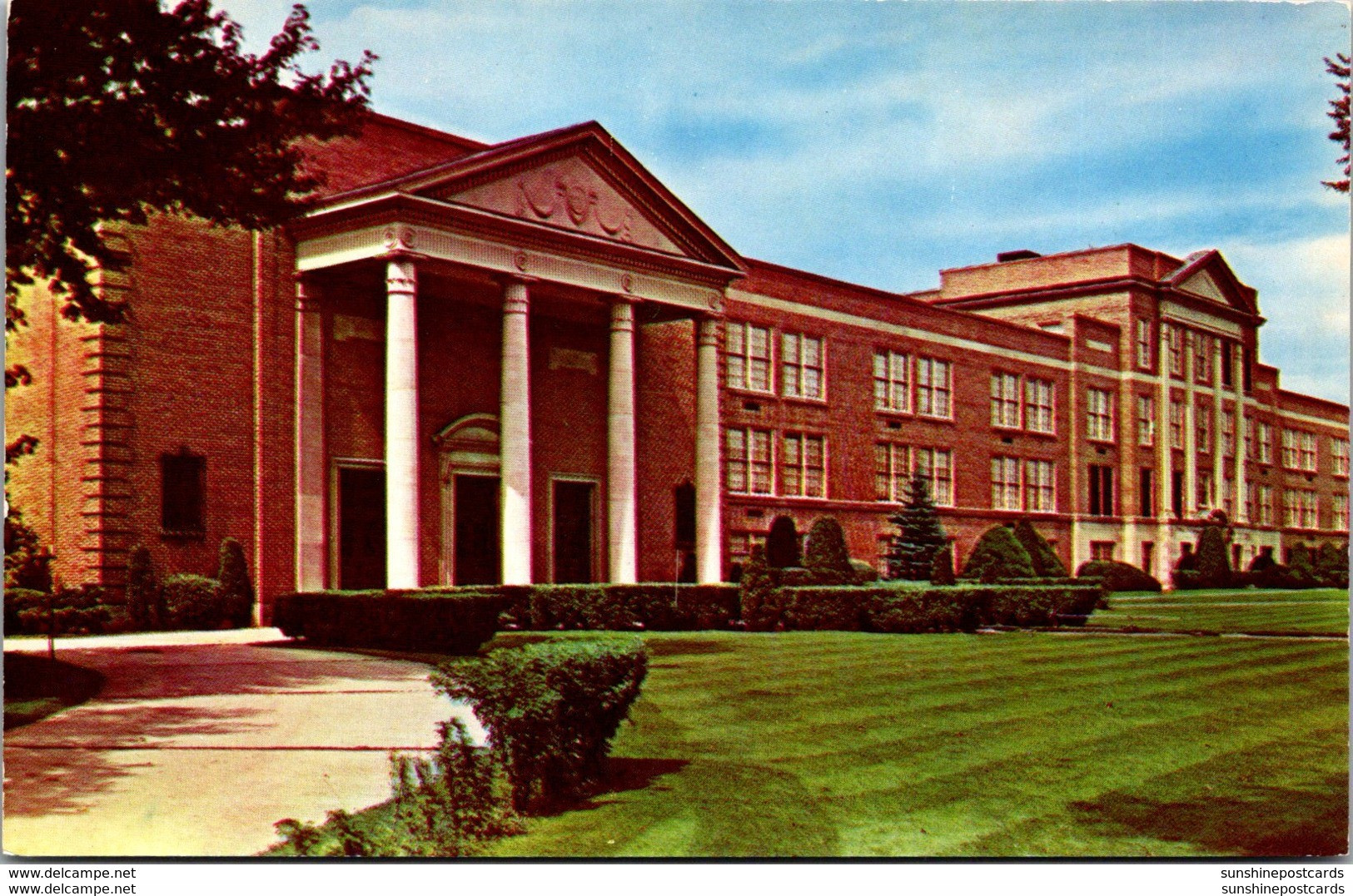 New Hampshire Nashua Senior High School - Nashua