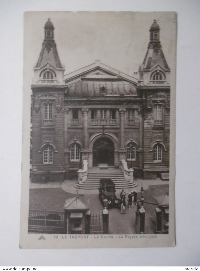 LE TREPORT Le Casino, La Façade Principale - CPA Avec Animation Voiture Ancienne - 76 SEINE MARITIME - Le Treport