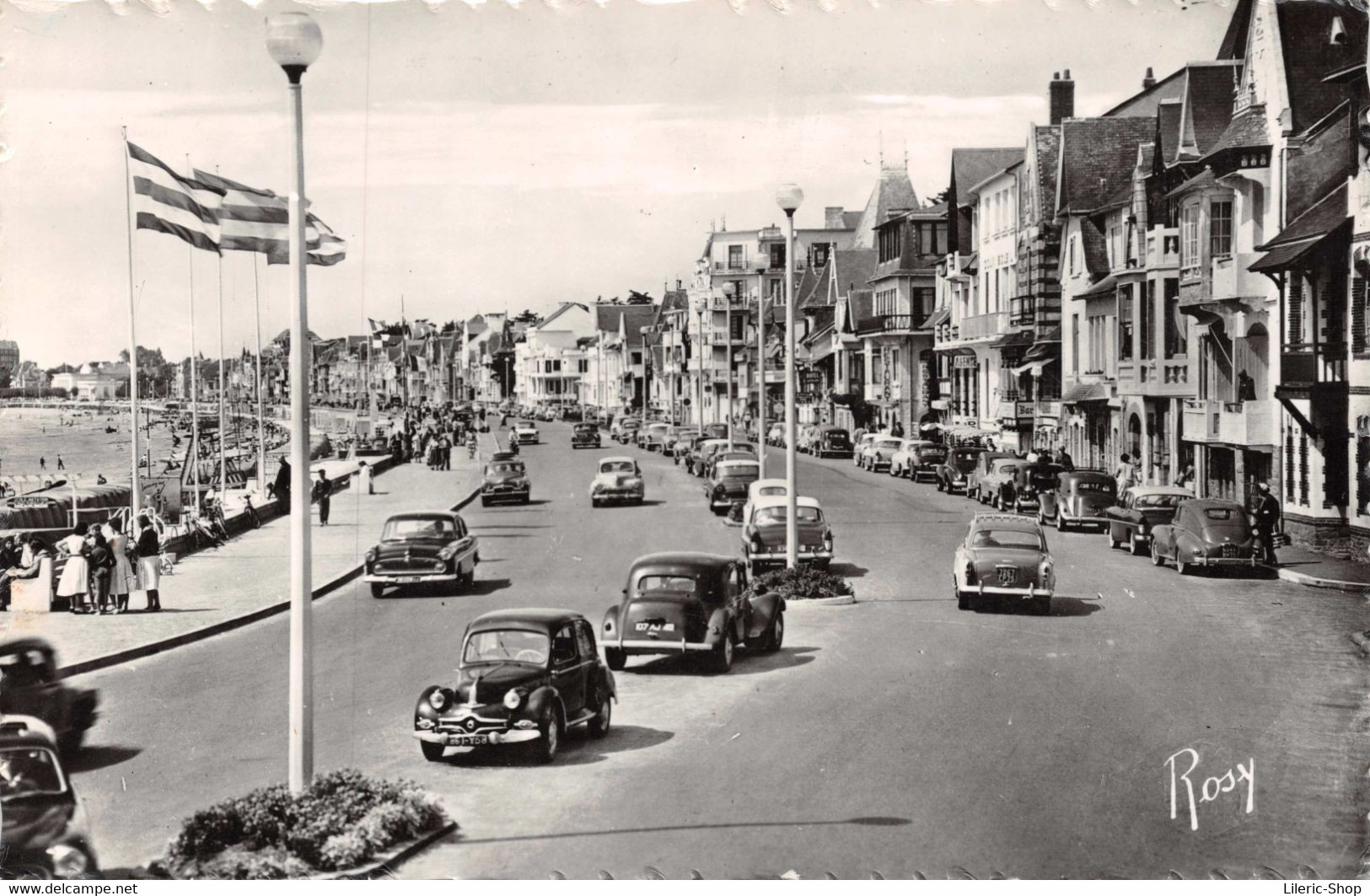 [44]  La Baule - Boulevard Hennecart - Automobiles Traction Dina Panhard 403 203  Cpsm PF ( ͡♥ ͜ʖ ͡♥) ♥ - La Baule-Escoublac