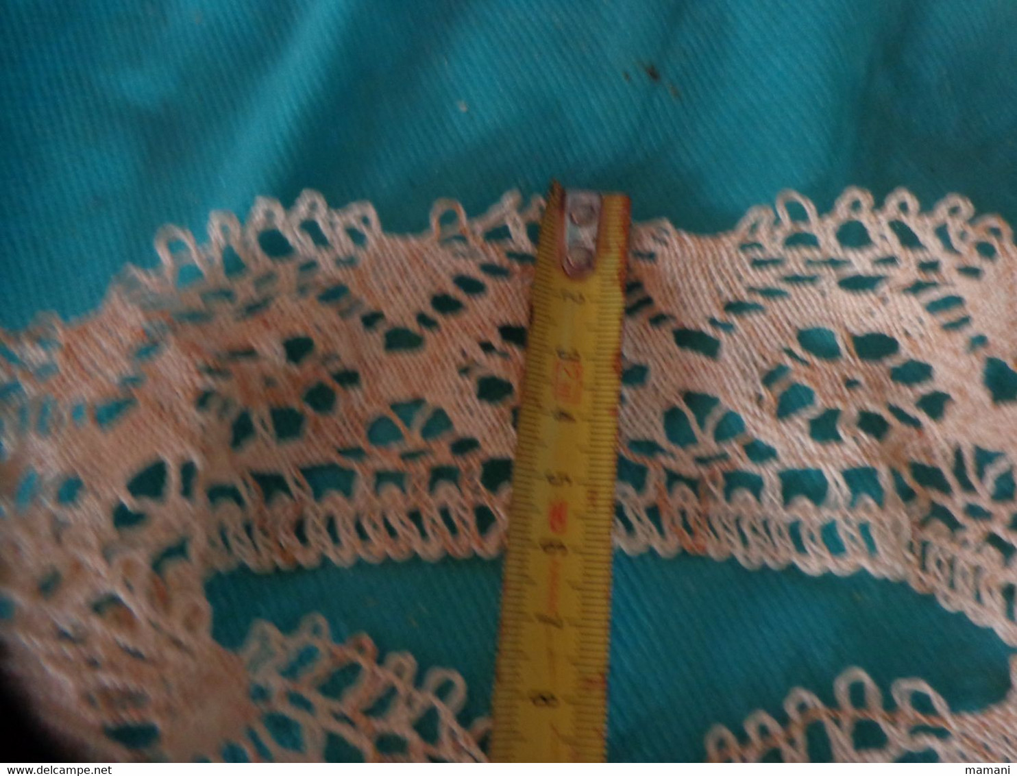 1 Lot De 2 Dentelles - Laces & Cloth