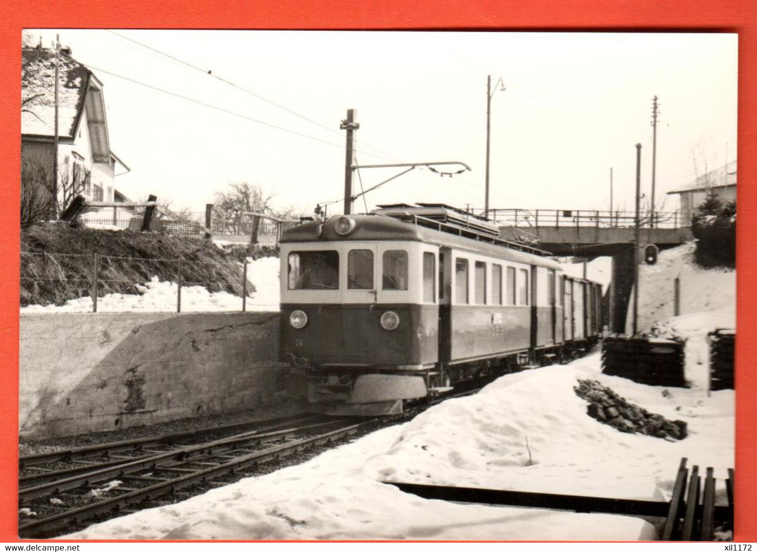 ZQH-08  Train LEB Lausanne Echallens Bercher Arrivant à Echallens. Hiver.  LEB. BVA Rochaix 1964 GF NC - Bercher