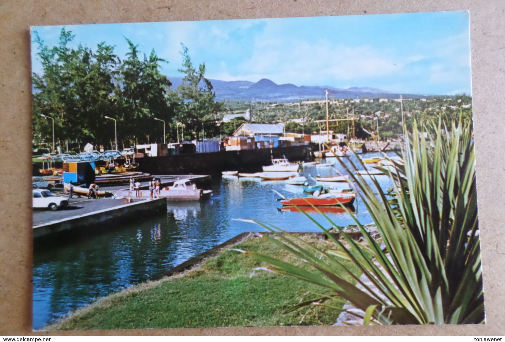 LA REUNION - Le Port Saint Pierre ( La Réunion ) - Saint Pierre