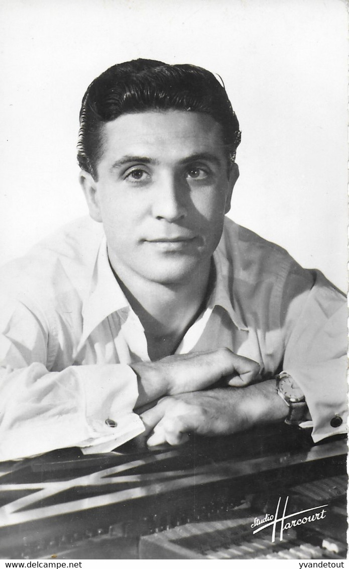 Photo Gilbert Bécaud - Autres & Non Classés