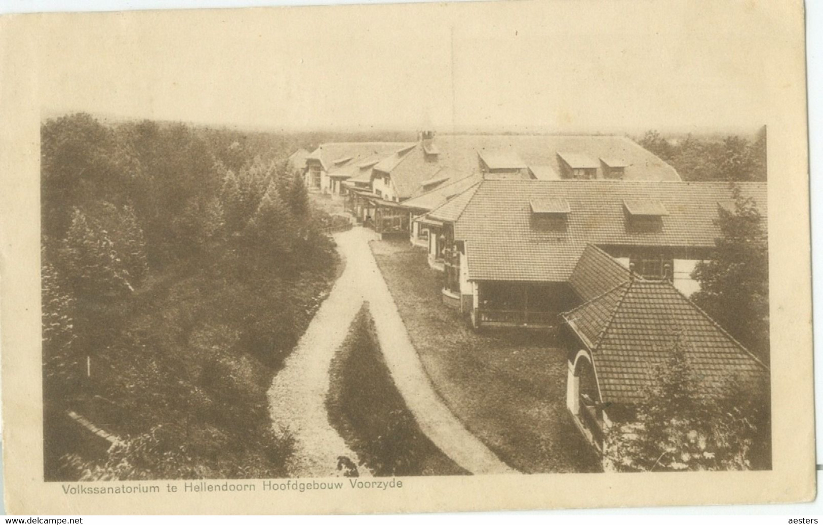 Hellendoorn; Volkssanatorium. Hoofdgebouw Voorzijde - Gelopen. - Hellendoorn