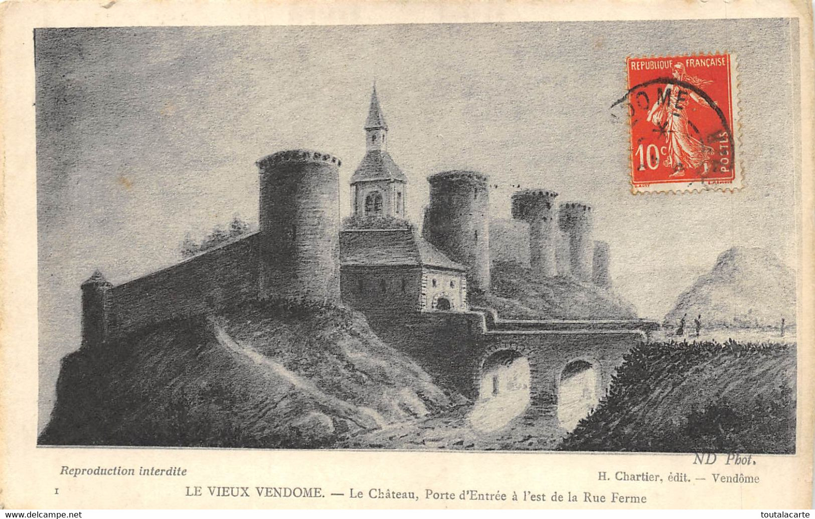 CPA 41 LE VIEUX VENDOME  LE CHATEAU PORTE D'ENTREE A L'EST DE LA RUE FERME - Vendome