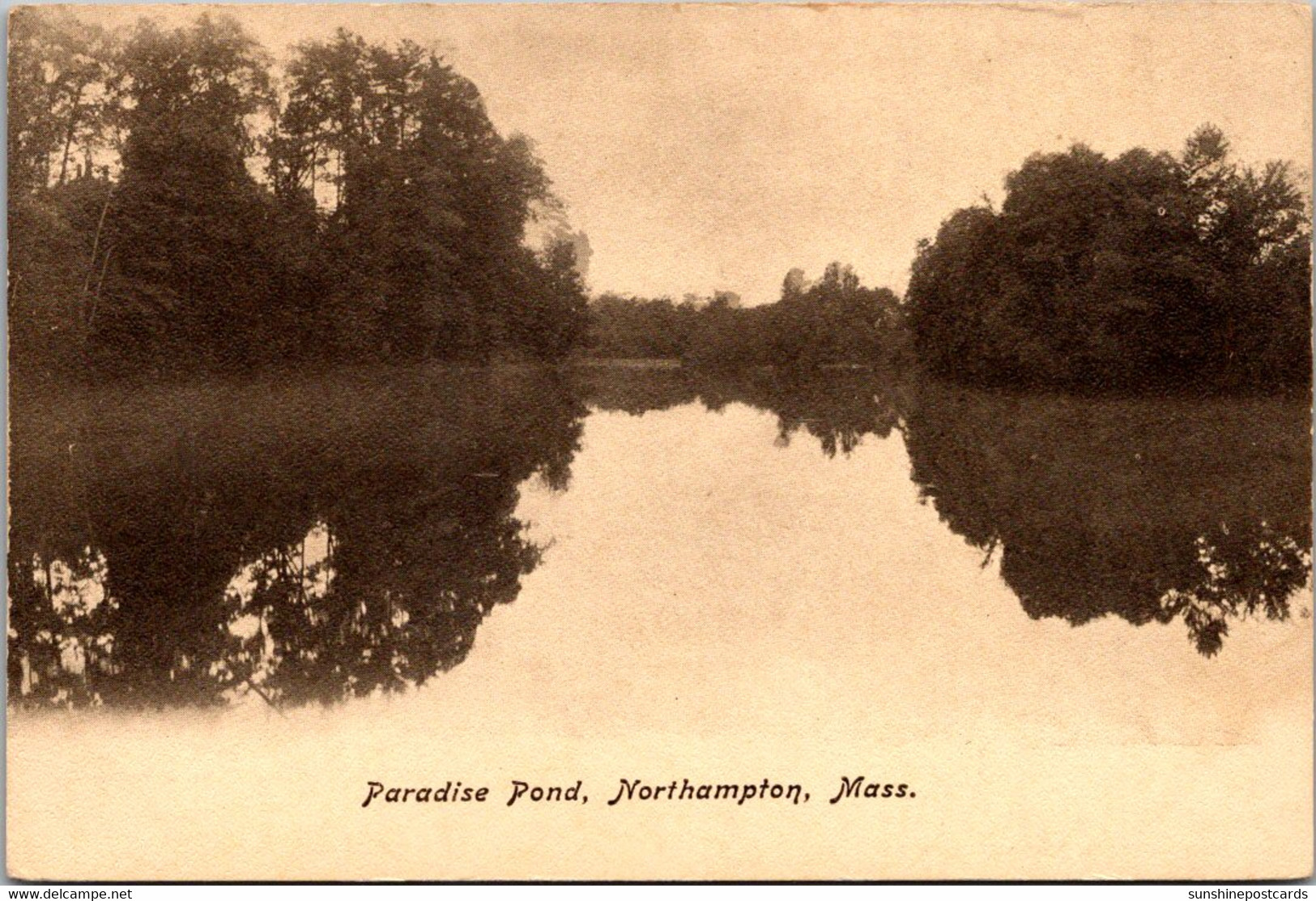 Massachusetts Northampton Scene On Paradise Pond - Northampton