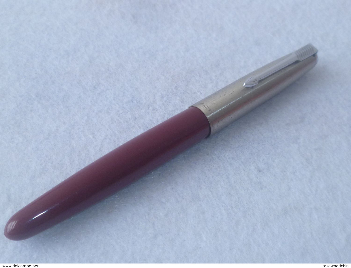 Vintage ! Authentic Crest Silver Cap Burgundy Fountain Pen Japan (#69) - Stylos