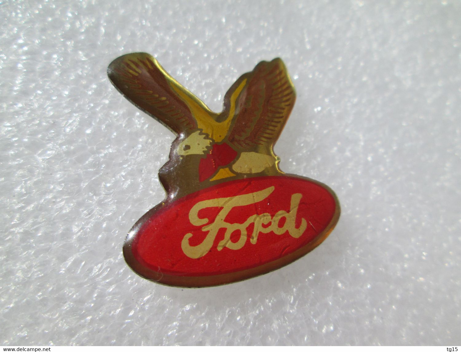 PIN'S      LOGO   FORD  ROUGE   AIGLE - Ford