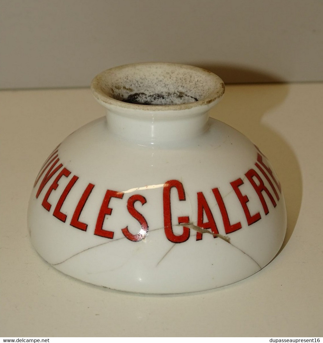 *ANCIEN ENCRIER PORCELAINE PUBLICITE NOUVELLES GALERIES COGNAC Jus De Grenier    E - Encriers