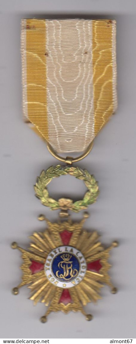 Médaille De Chevalier De L'Ordre D' Isabelle La Catholique ( Ysabel Au Lieu De Isabel ! ) - Ante 1871