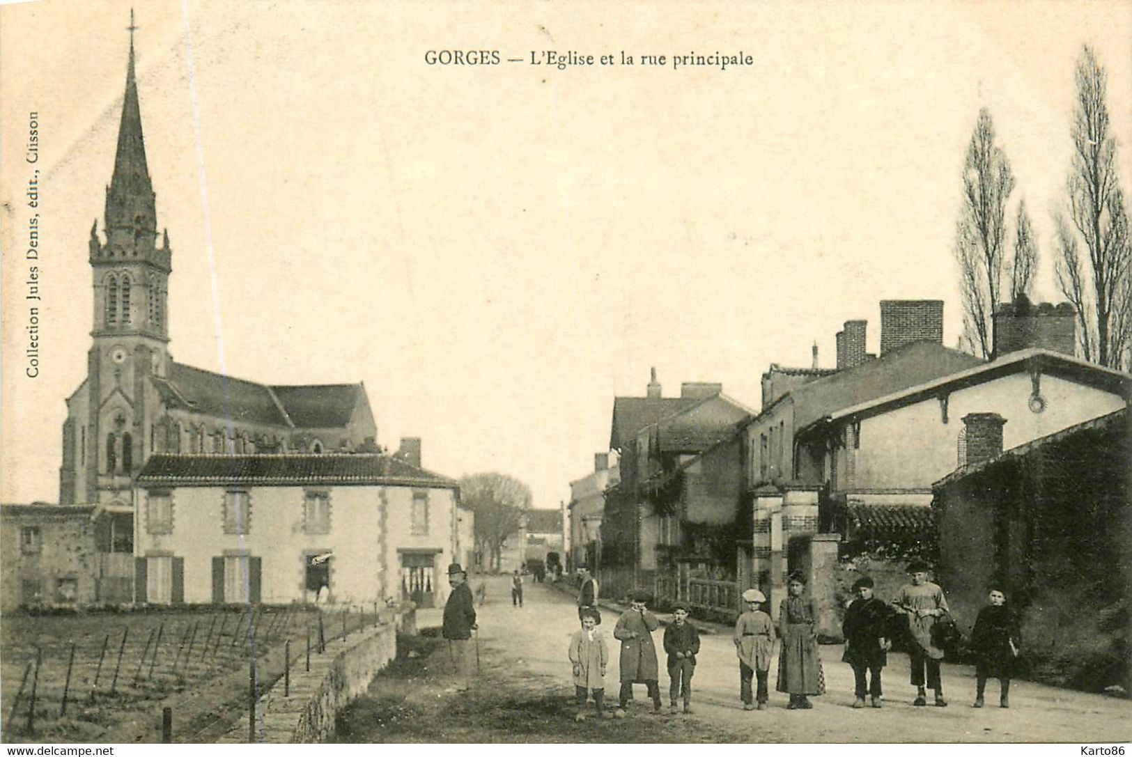 Gorges * L'église Et La Rue Principale * Villageois - Gorges