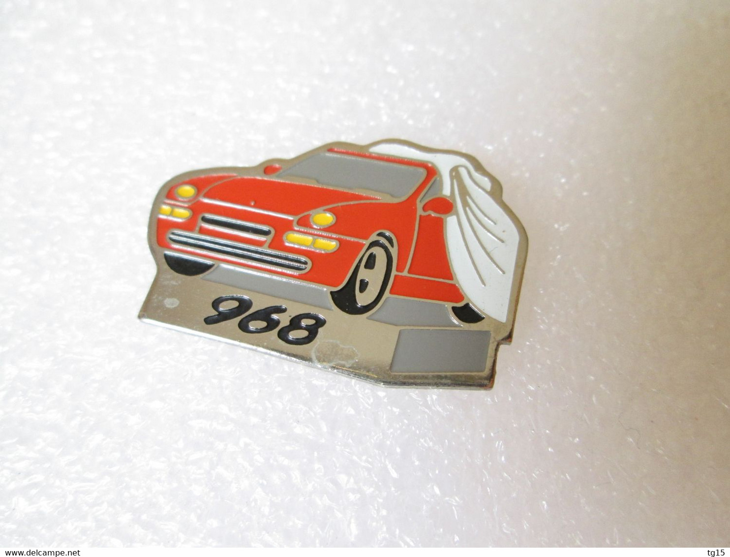 PIN'S    PORSCHE 968 - Porsche