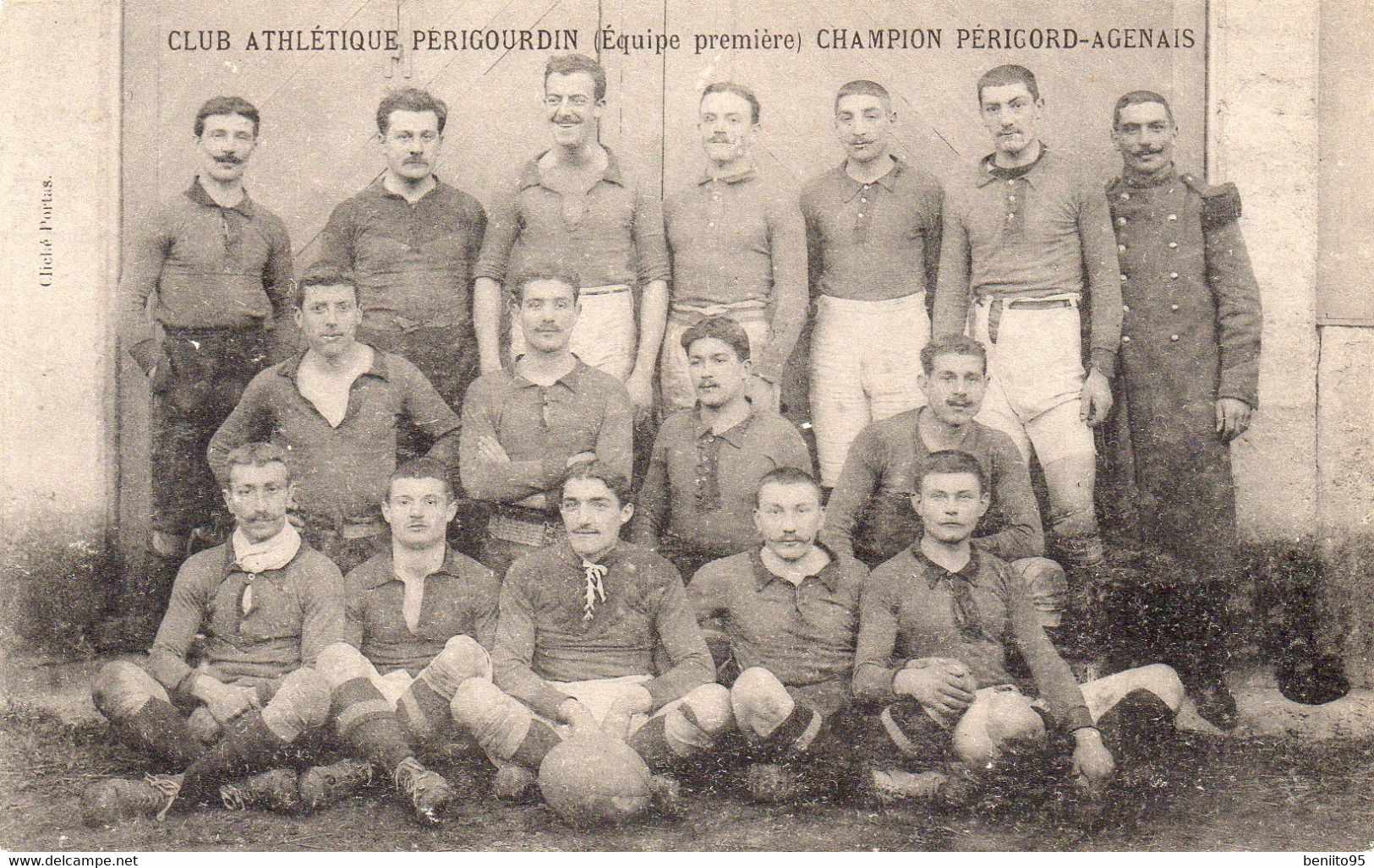 CPA De L'équipe 1ère De Rugby De PERIGUEUX En 1910. - Périgueux