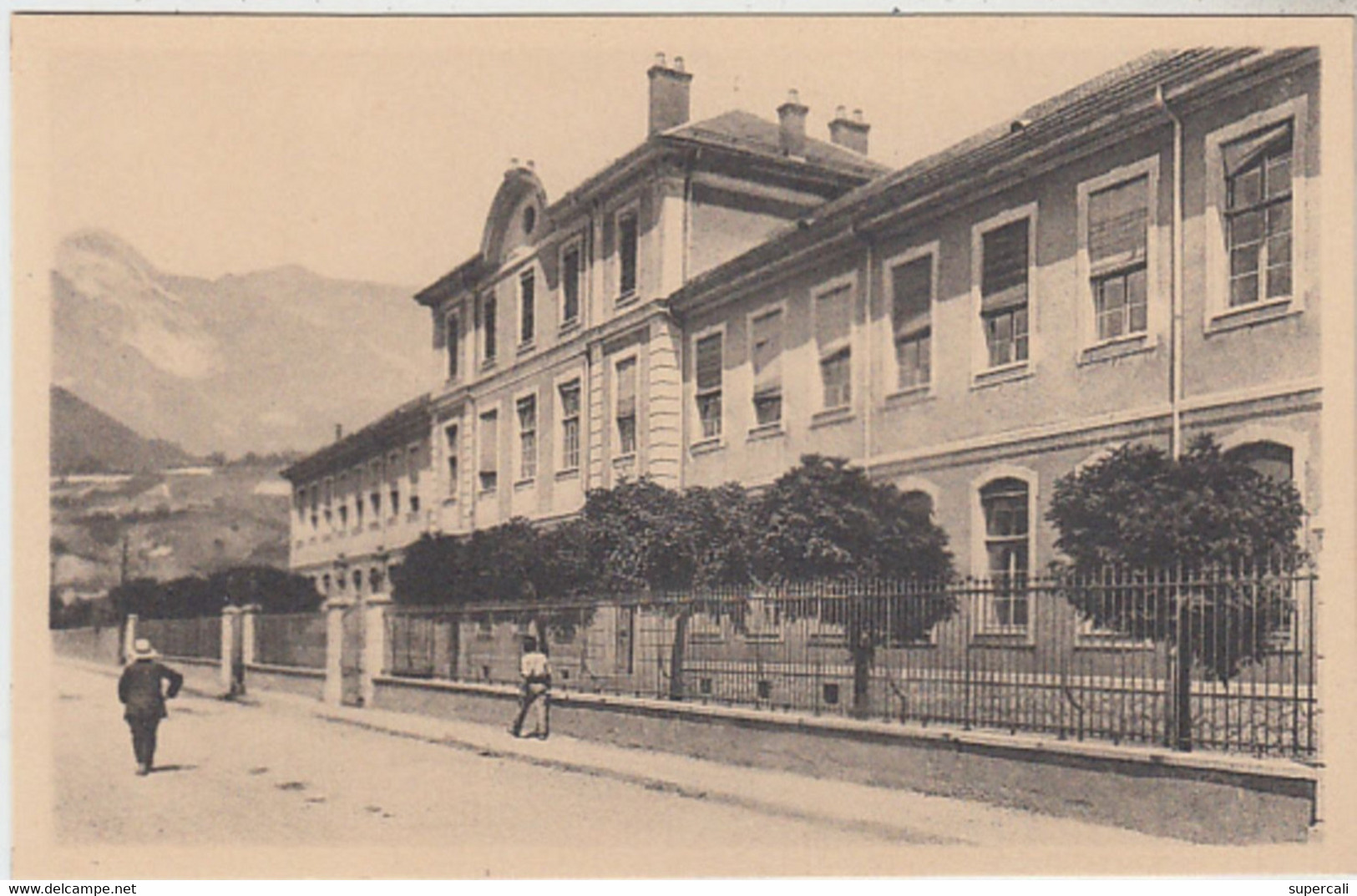 RT30.164   ALBERVILLE . LES ECOLES DE GARCONS.N° 22 LL. HAUTE SAVOIE. - Albertville