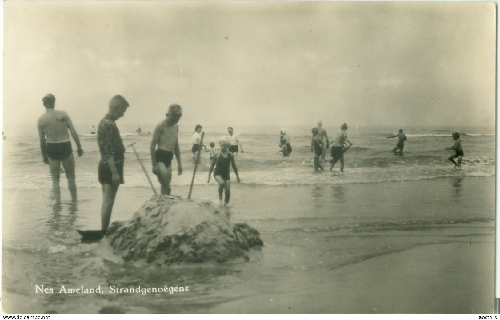 Ameland 1959; Nes. Strandgenoegens - Gelopen. - Ameland