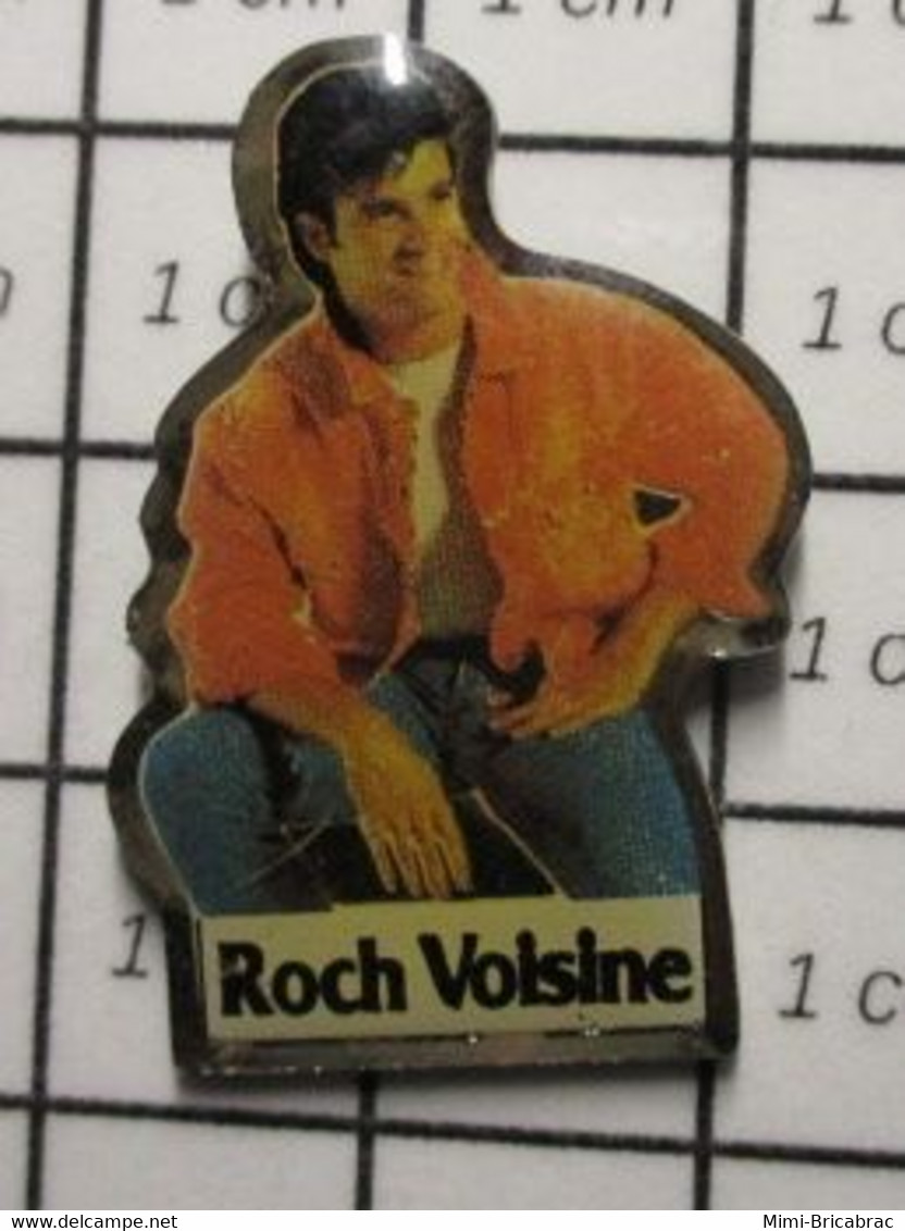 1221 Pin's Pins / Beau Et Rare / THEME : MUSIQUE / CHANTEUR QUEBECOIS ROCH VOISINE - Musique