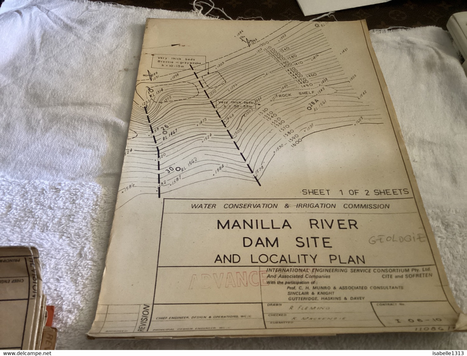 WATER CONSERVATION & IRRIGATION COMMISSION MANILLA RIVER UPSTREAM SITE FILL TYPE DAM. LAYOUT AND CROSS SECTIONS - Obras Públicas