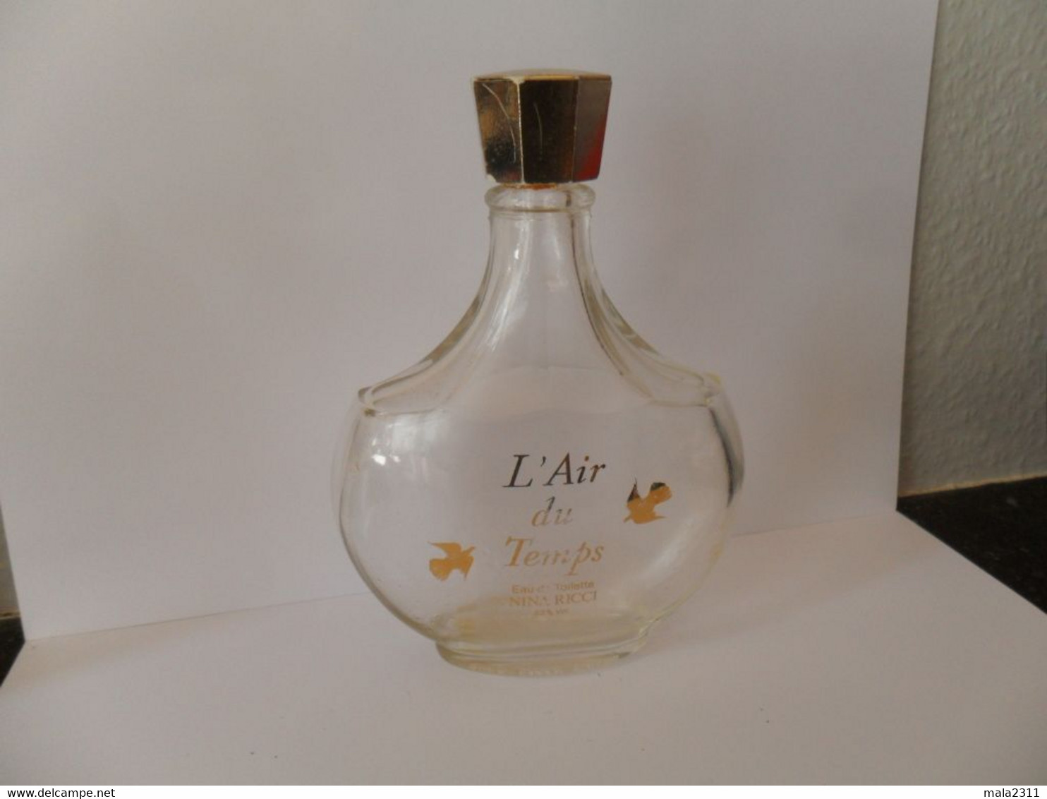 ANCIEN  FLACON  /  AIR DU TEMPS NINA RICCI   /  Ede T    200 ML /  VIDE - Bottles (empty)