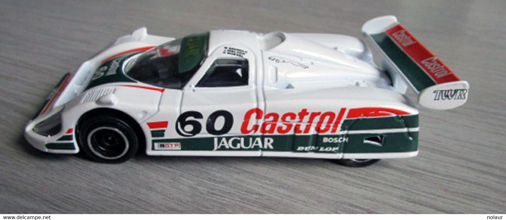 Jaguar XJR9  - Corgi Castrol -  1/43 ème - Corgi Toys