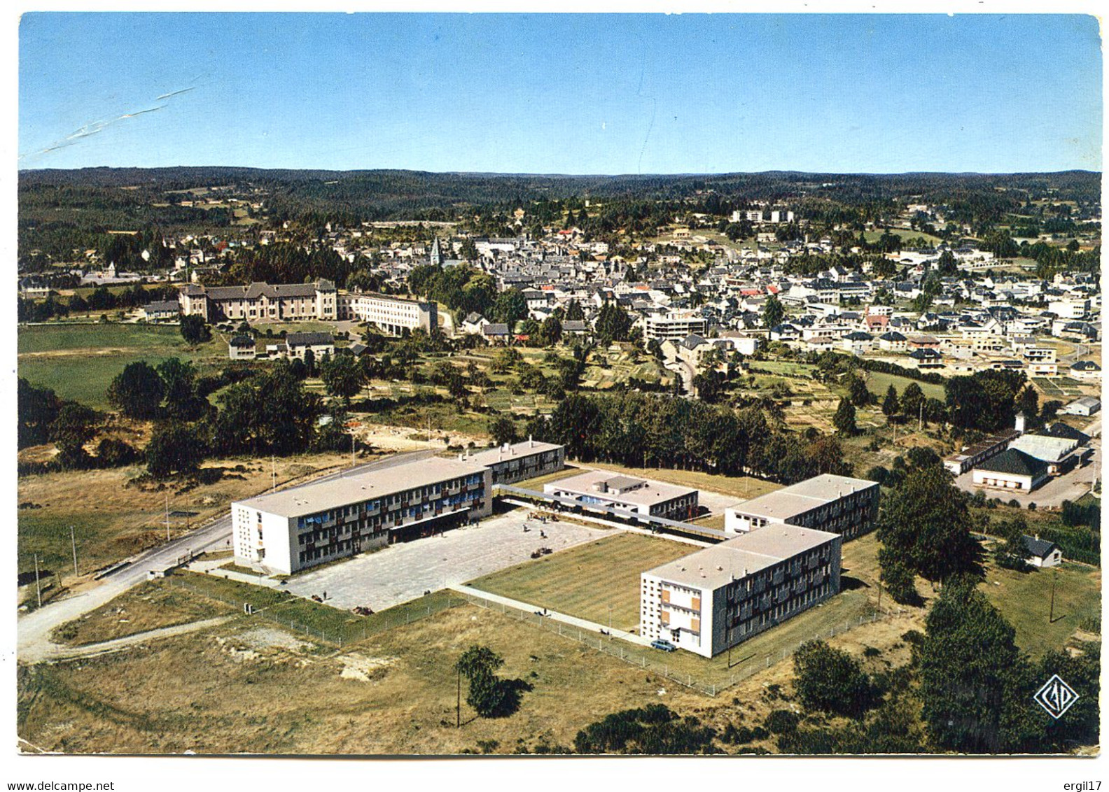 19200 USSEL - Vue Aérienne Centrée Sur Le Collège D'enseignement Supérieur - Ussel