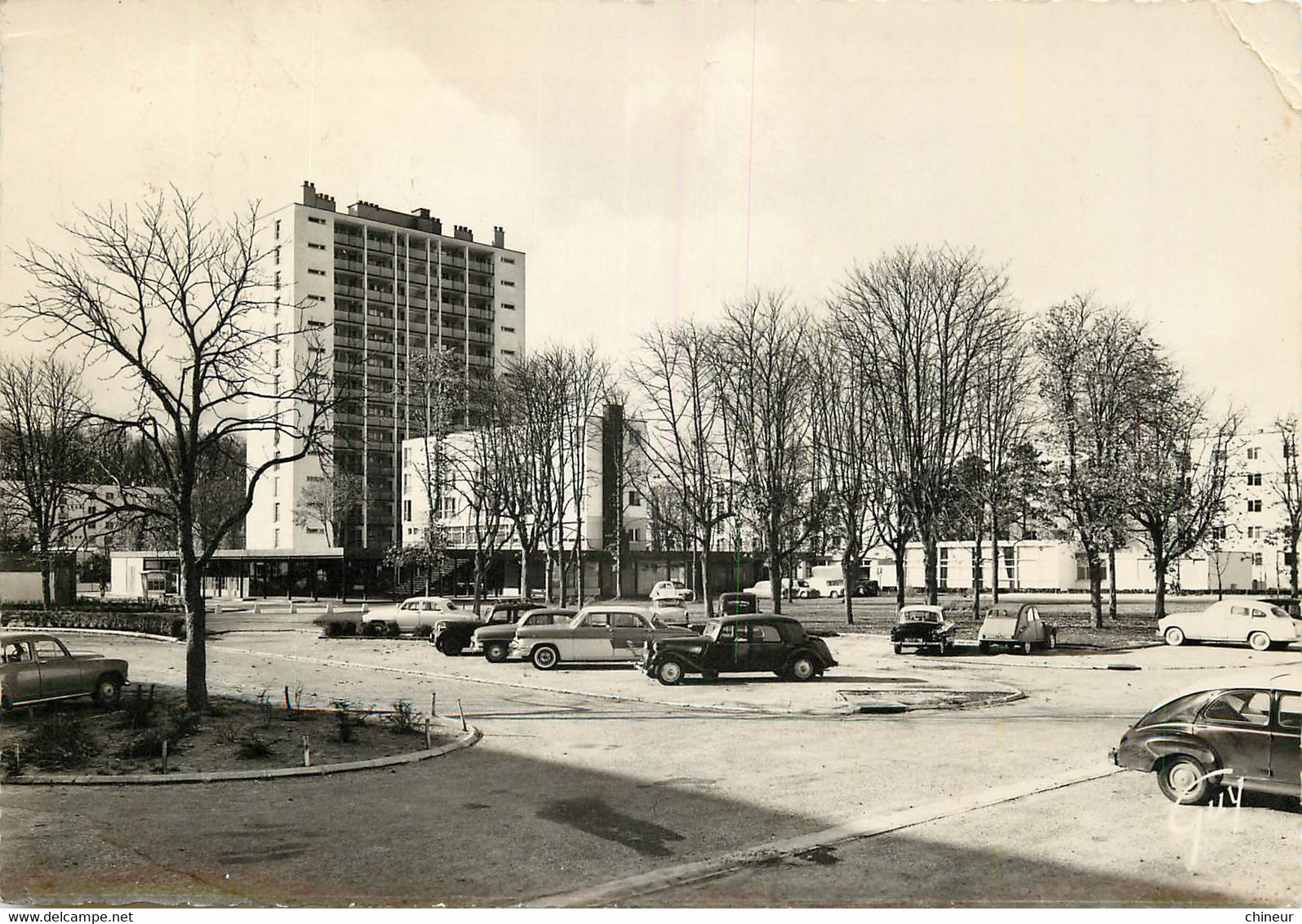 VERNOUILLET LE PARC CENTRE DE LA CITE - Vernouillet